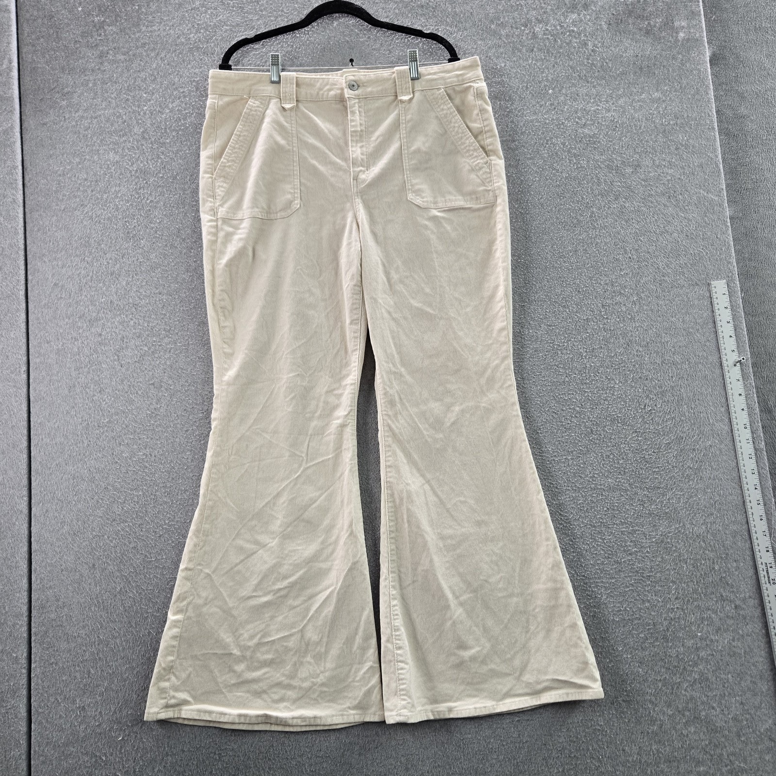 American Eagle Women Pants 18 Cream Corduroy Flared Coastal Grandmother 30.5"